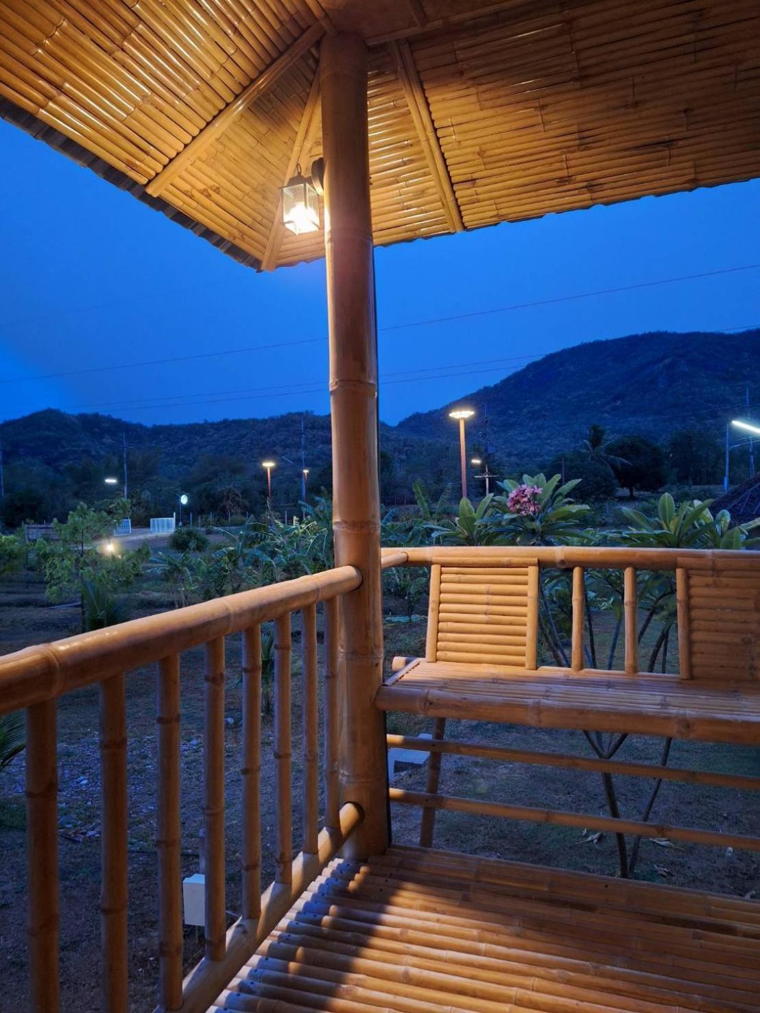 คูณ-เนื่อง ฟาร์ม สเตย์ หัวหิน Koon & Nueang Farm Stay Hua Hin Ban Bo Fai Exterior foto